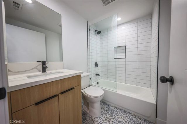 2012 Dunsmuir Avenue B, Los Angeles, CA 90016