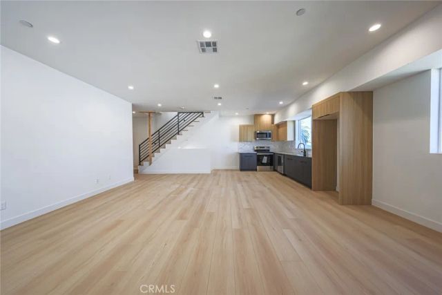 2012 Dunsmuir Avenue B, Los Angeles, CA 90016