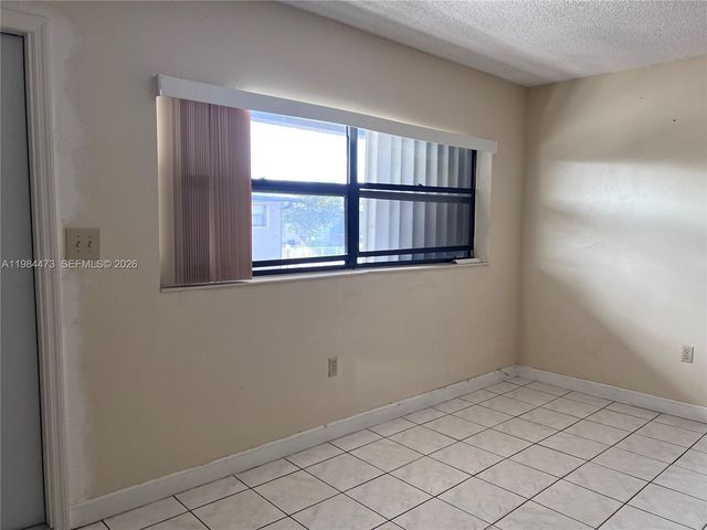 13331 SW 17th Ln 4-7, Miami, FL 33175