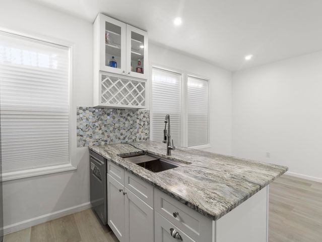 151 STEVENS AVE, Jc, Greenville, NJ 07305