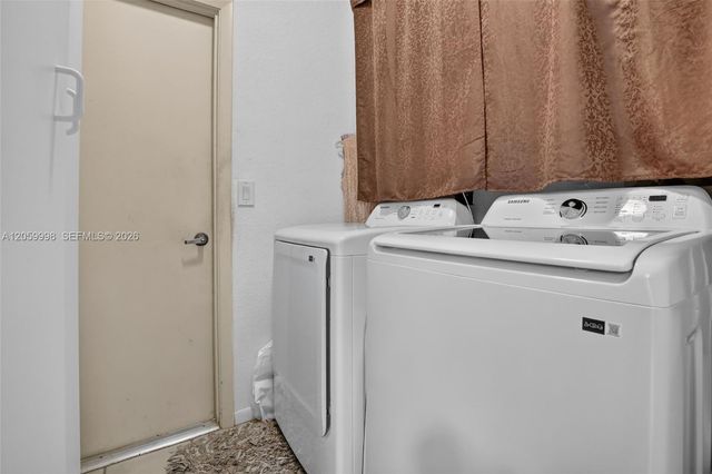 11584 Waterford Ct, Cooper City, FL 33026