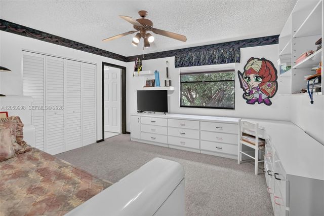 11584 Waterford Ct, Cooper City, FL 33026
