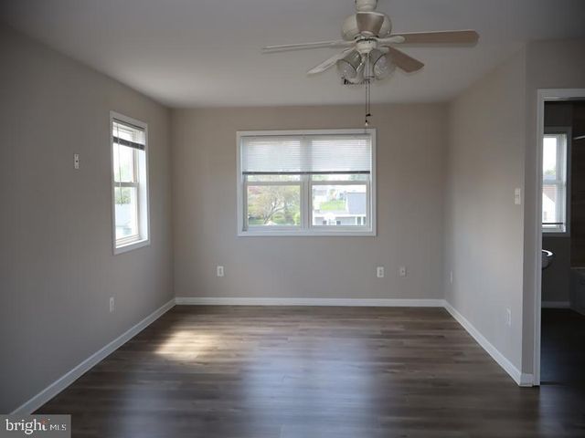 229 SUFFOLK RD, Fairless Hills, PA 19030