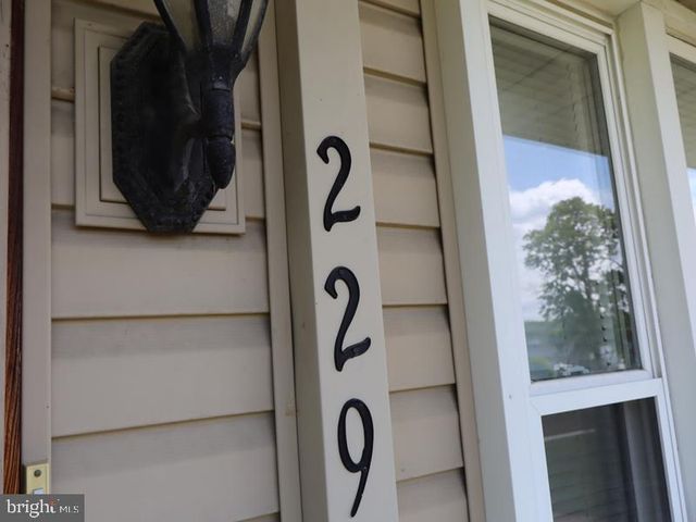 229 SUFFOLK RD, Fairless Hills, PA 19030