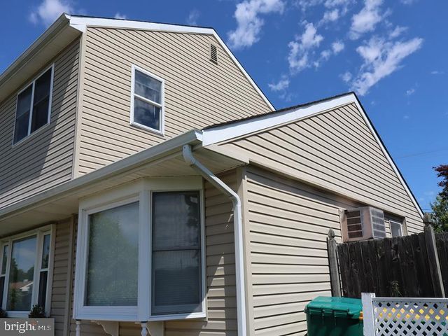 229 SUFFOLK RD, Fairless Hills, PA 19030