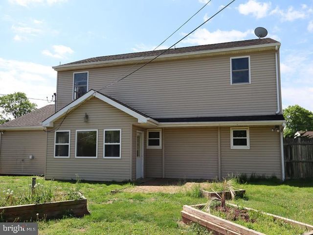 229 SUFFOLK RD, Fairless Hills, PA 19030