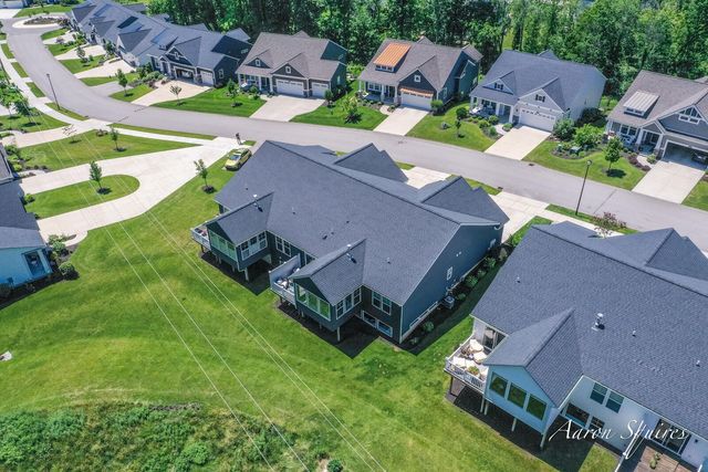 8262 Autumn Acres Drive Ne, Rockford City, MI 49341