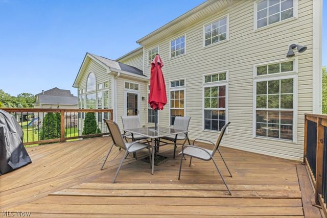 5822 Churchill Way, Medina, OH 44256