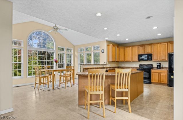 5822 Churchill Way, Medina, OH 44256