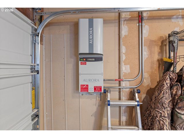 1704 N MERIDIAN St, Newberg, OR 97132