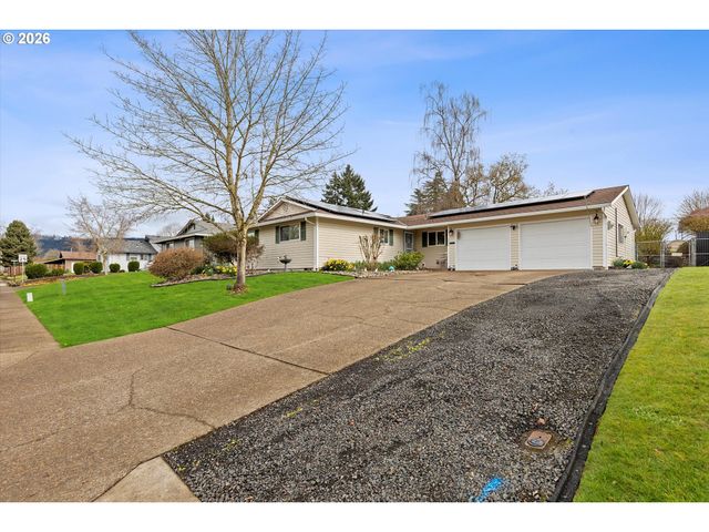 1704 N MERIDIAN St, Newberg, OR 97132