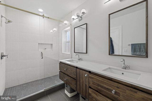 5908 17TH ST NW, Washington, DC 20011