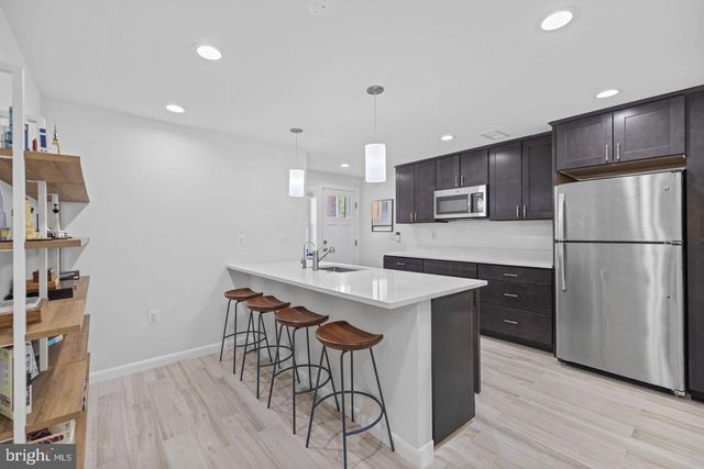 5908 17TH ST NW, Washington, DC 20011