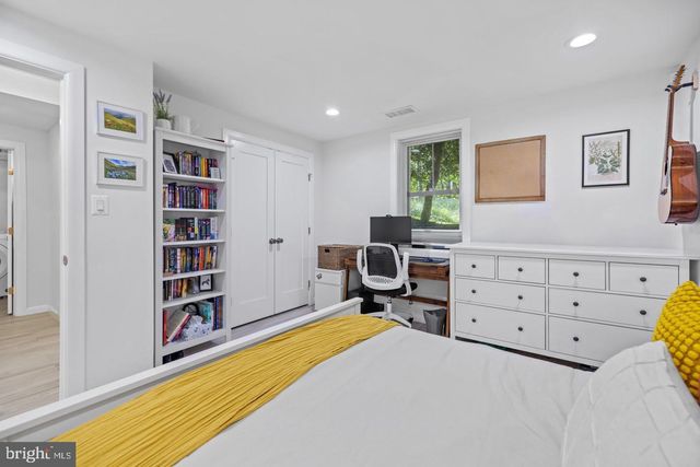 5908 17TH ST NW, Washington, DC 20011