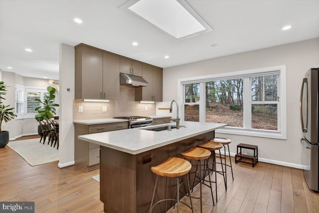 5908 17TH ST NW, Washington, DC 20011