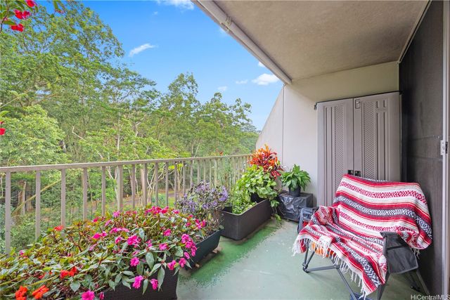 95-2039 Waikalani Place C402, Mililani, HI 96789