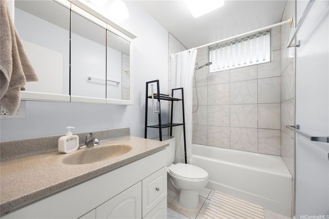 95-2039 Waikalani Place C402, Mililani, HI 96789