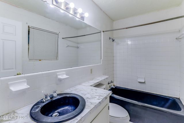 125 Vance Place, Long Beach, MS 39560