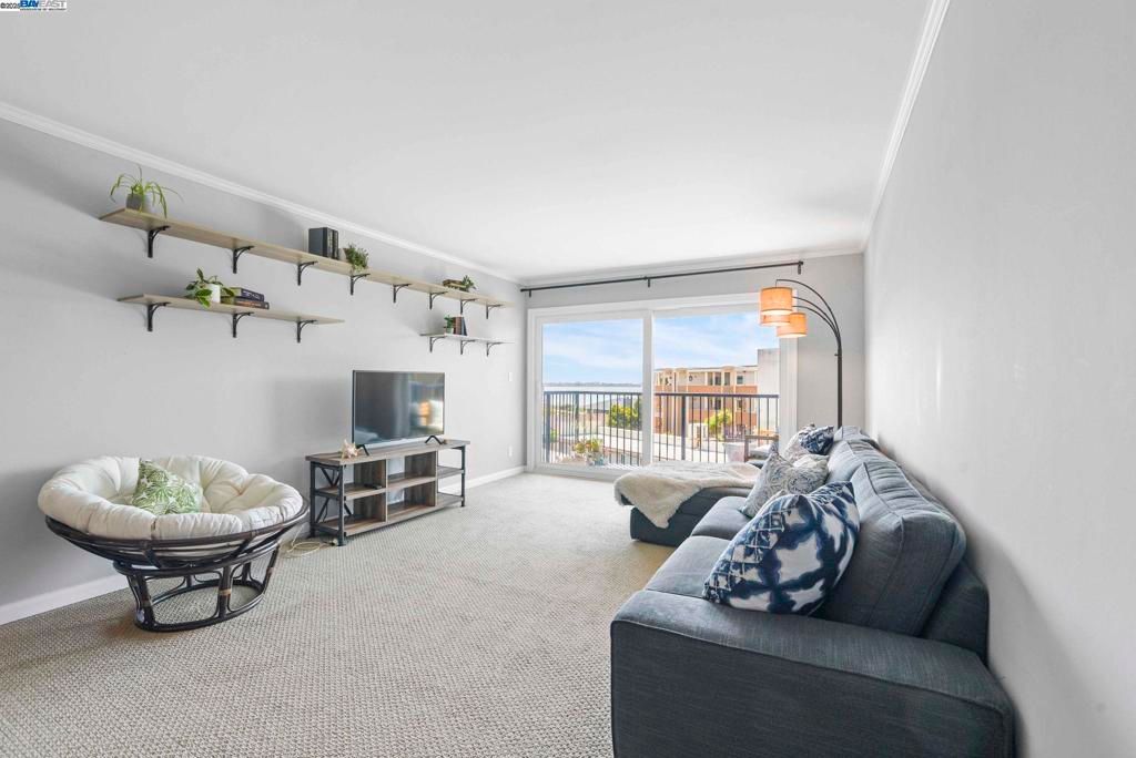 960 Shorepoint Ct 316, Alameda, CA 94501