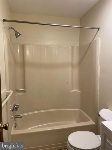 304 CHRISTOPHER PL, Primos, PA 19018