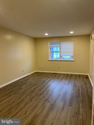 304 CHRISTOPHER PL, Primos, PA 19018