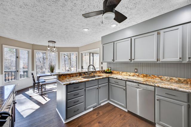 4 Buoy Court, Salem, SC 29676