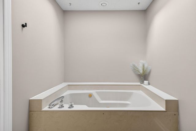 4 Buoy Court, Salem, SC 29676