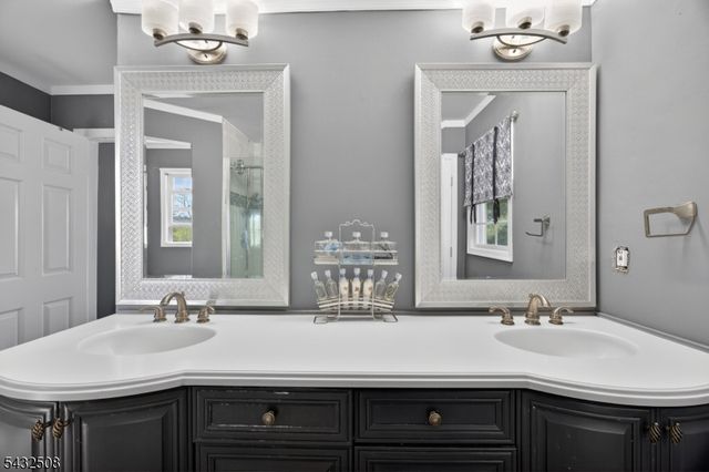 22 Lauren Ln, Vernon Twp., NJ 07461