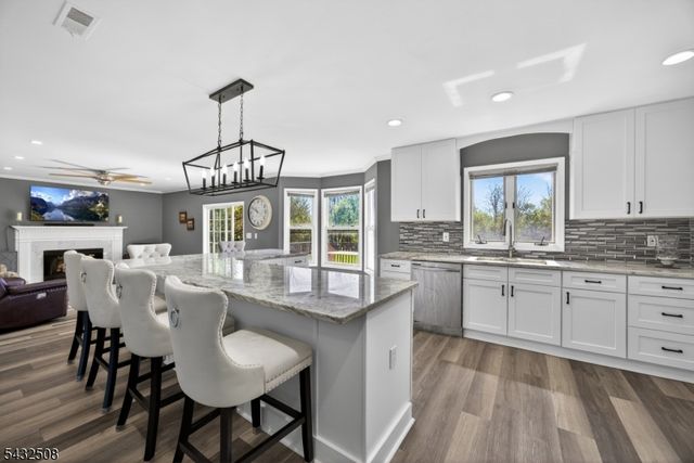22 Lauren Ln, Vernon Twp., NJ 07461