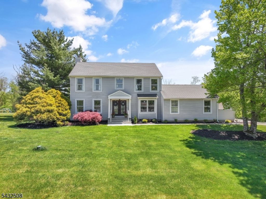 22 Lauren Ln, Vernon Twp., NJ 07461
