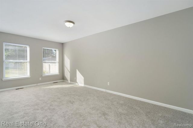 4281 Marcus Road, Waterford, MI 48329