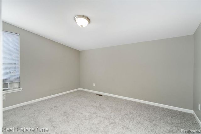 4281 Marcus Road, Waterford, MI 48329