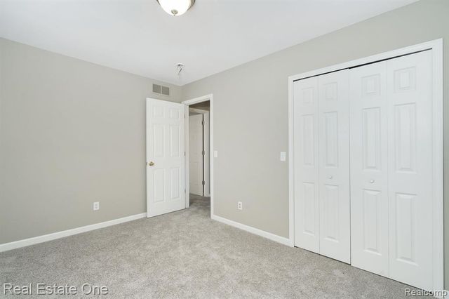 4281 Marcus Road, Waterford, MI 48329