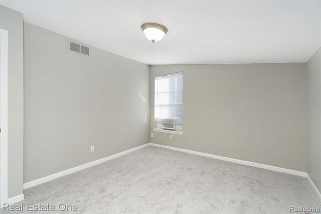 4281 Marcus Road, Waterford, MI 48329