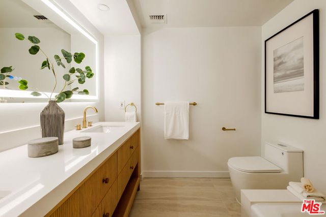 10701 Wilshire Boulevard 306, Los Angeles, CA 90024