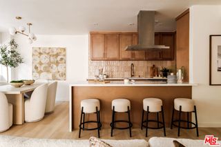 10701 Wilshire Boulevard 306, Los Angeles, CA 90024