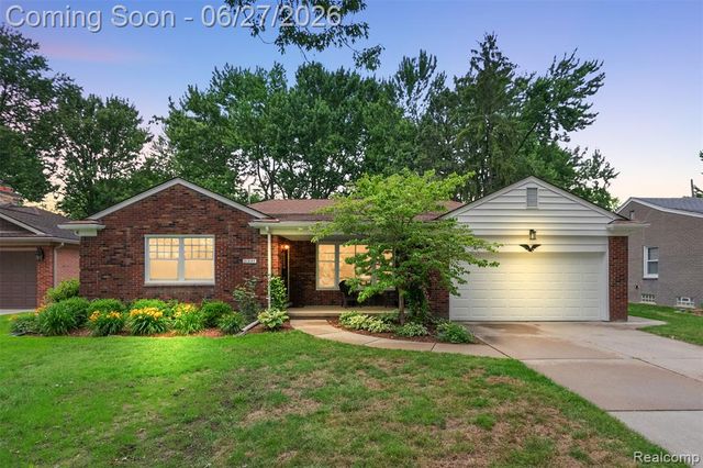 21235 River Road, Grosse Pointe Woods, MI 48236
