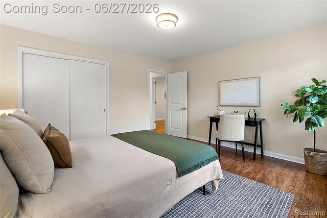21235 River Road, Grosse Pointe Woods, MI 48236
