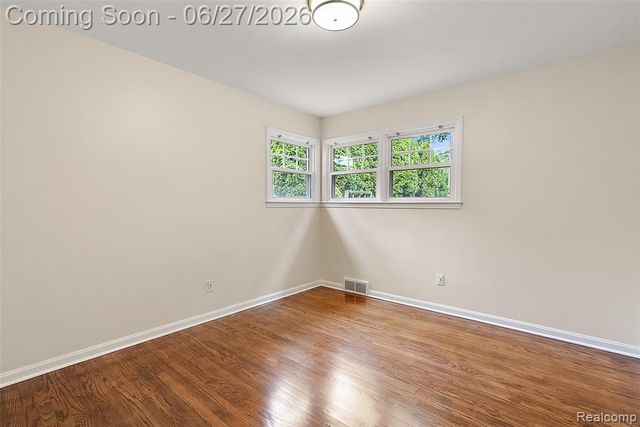 21235 River Road, Grosse Pointe Woods, MI 48236