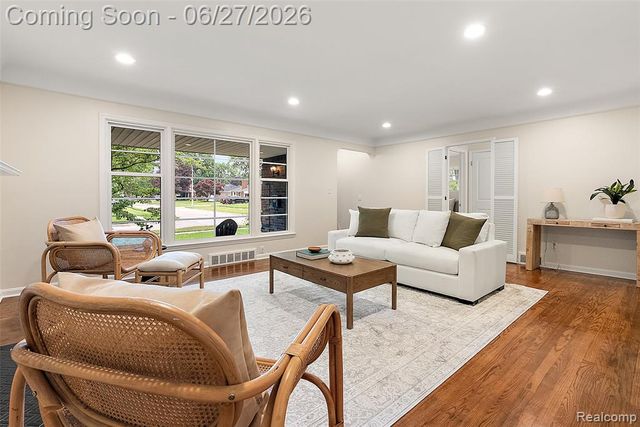 21235 River Road, Grosse Pointe Woods, MI 48236