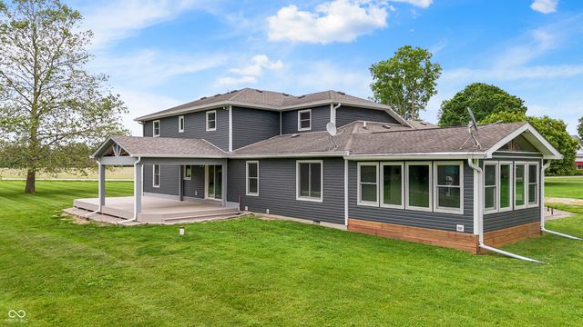9735 S 400 W, Pendleton, IN 46064