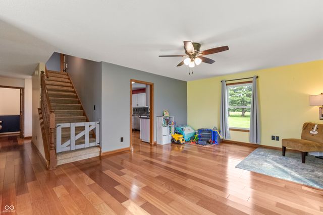 9735 S 400 W, Pendleton, IN 46064