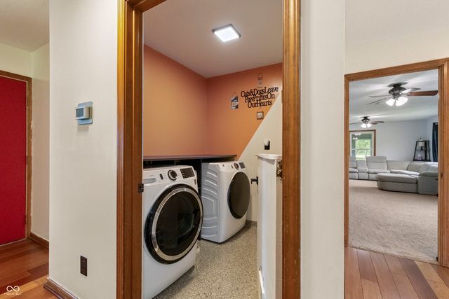 9735 S 400 W, Pendleton, IN 46064