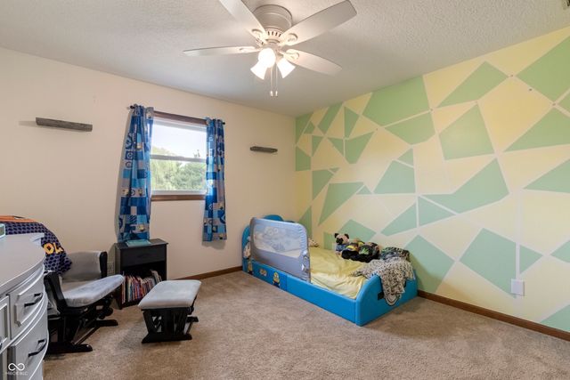 9735 S 400 W, Pendleton, IN 46064