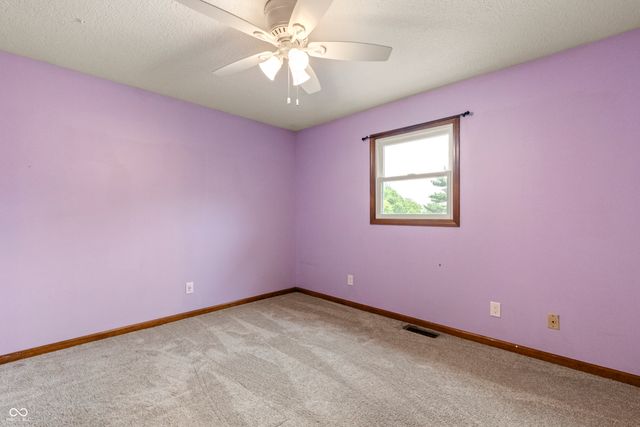 9735 S 400 W, Pendleton, IN 46064