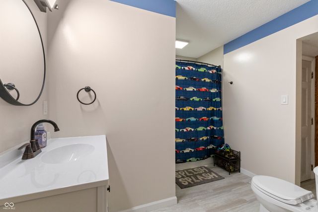 9735 S 400 W, Pendleton, IN 46064