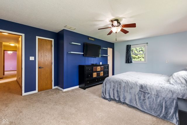 9735 S 400 W, Pendleton, IN 46064