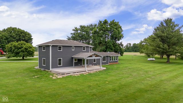 9735 S 400 W, Pendleton, IN 46064