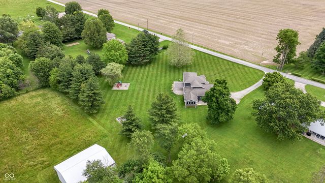 9735 S 400 W, Pendleton, IN 46064