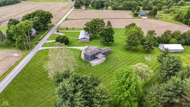 9735 S 400 W, Pendleton, IN 46064
